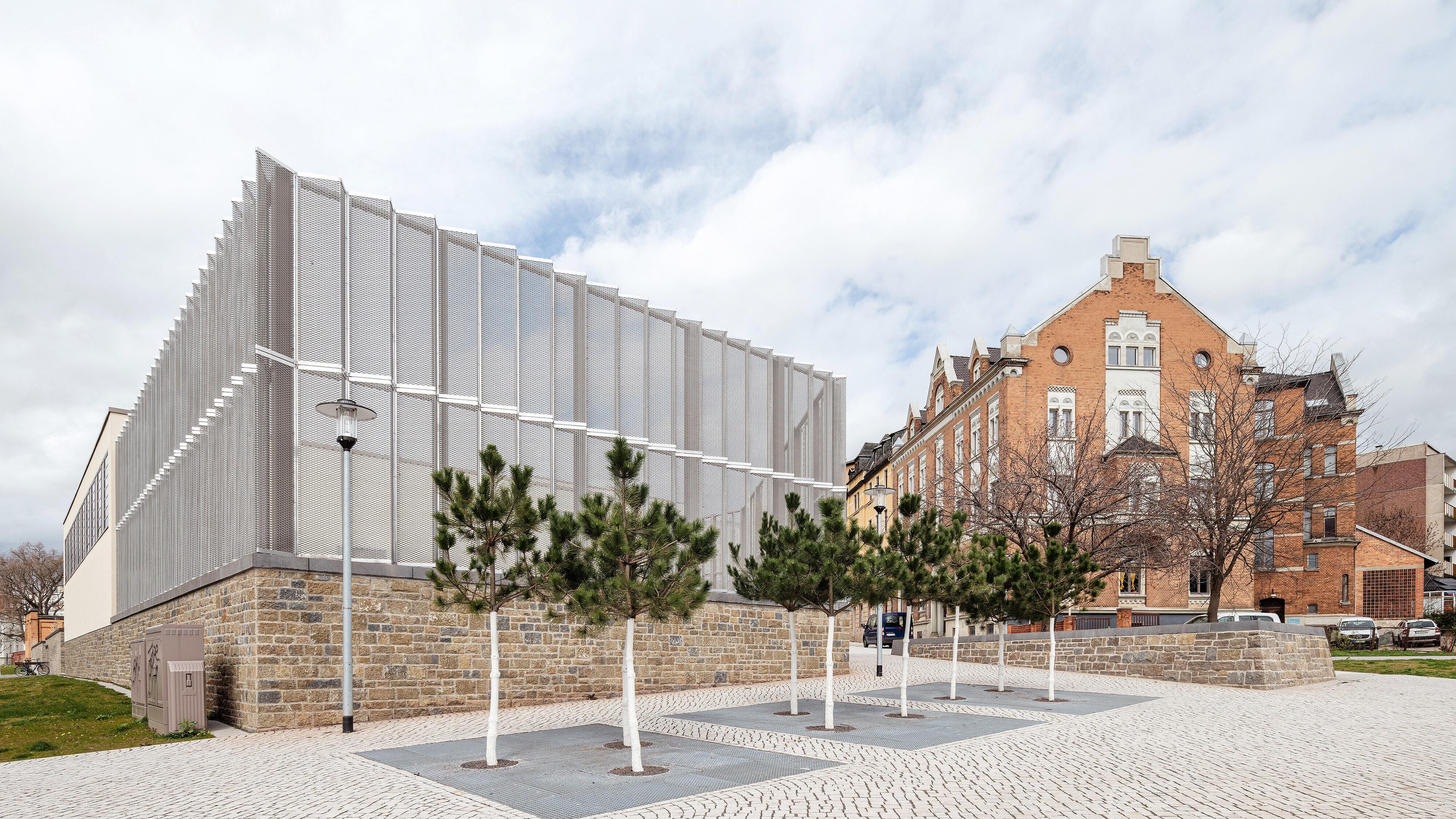 Kulturhaus neben dem neuen Campus des Rutheneums. © Häselburg