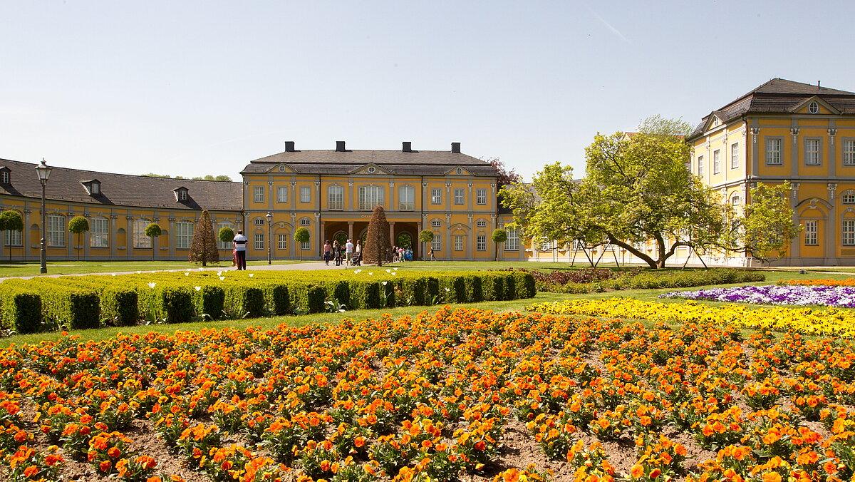 Küchengarten vor der Orangerie.