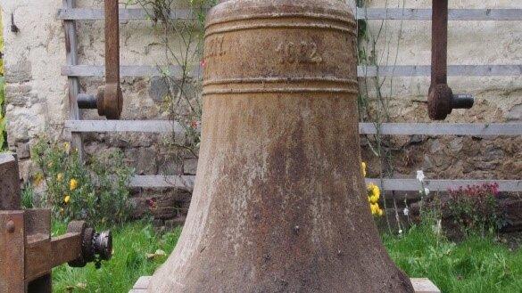 Abbau der alten Glocke der Langenberger Kirche im September 2021