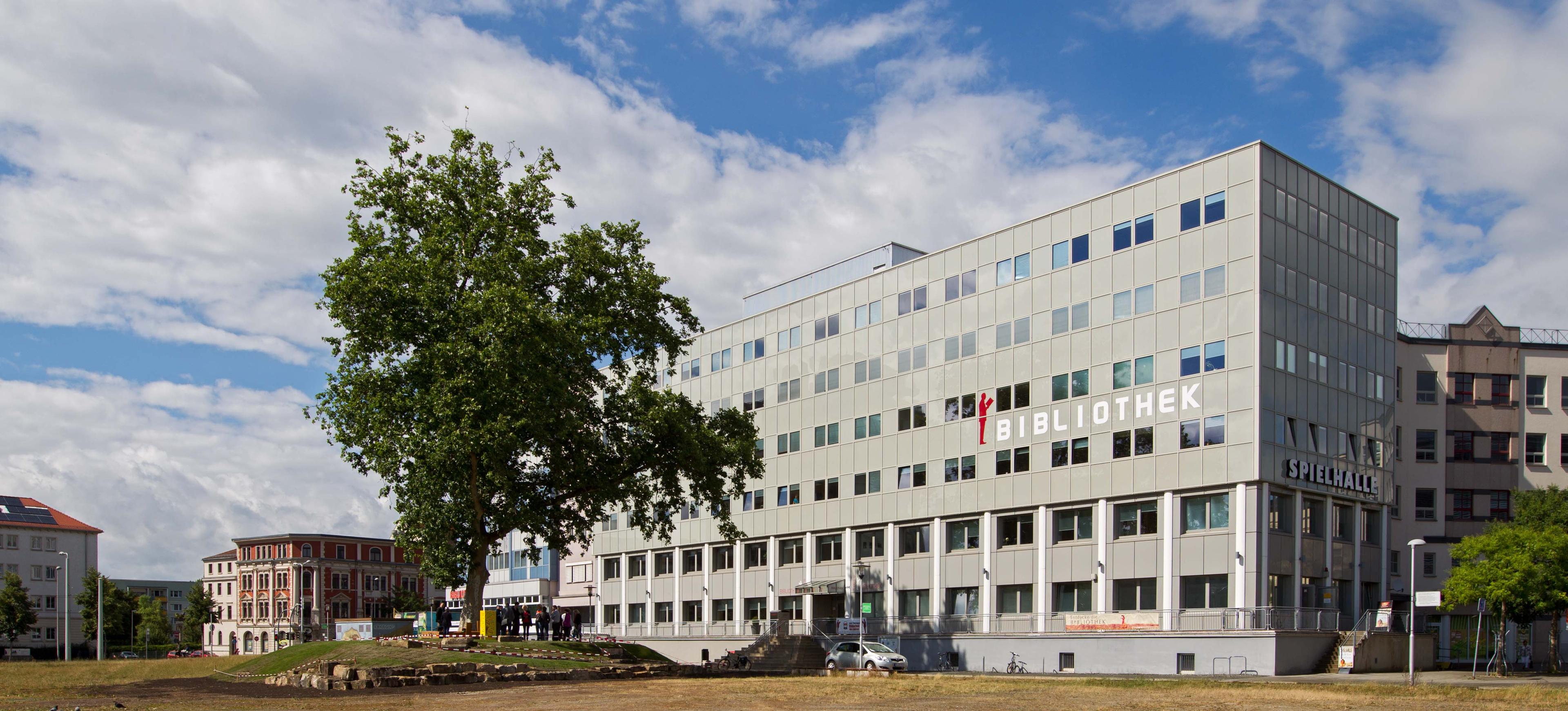 Die Stadt- und Regionalbibliothek der Stadt Gera befindet sich am Puschkinplatz . © Steffen Weiß