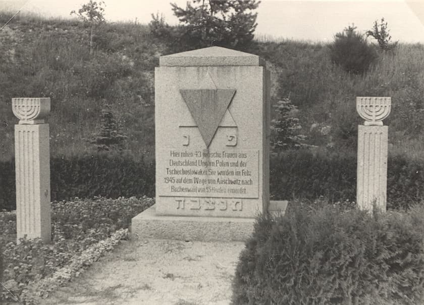 . © Gedenkstein in Salzenforst, 1949, (c) Karla Mohr (mohrfeeling)